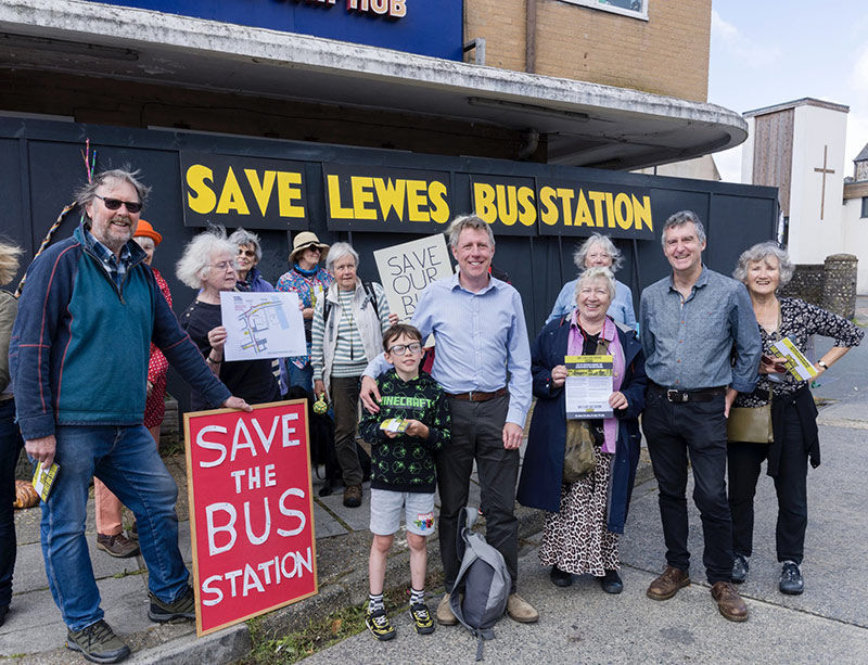 Read more about the article Lewes’ new MP calls loss of Lewes Bus Station “a tragedy”